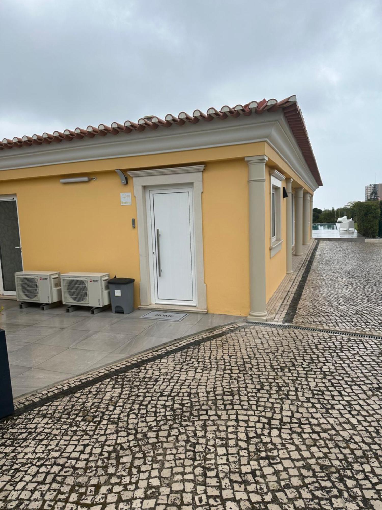 Yellow Sweet Home - Maria E Beatriz Nazaré Eksteriør bilde